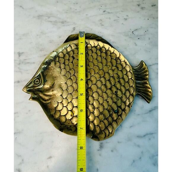 Vintage Brass Fish Shaped Trinket Dish Small Plate 8.5” Length 3D Scales Patina - Picture 3 of 13